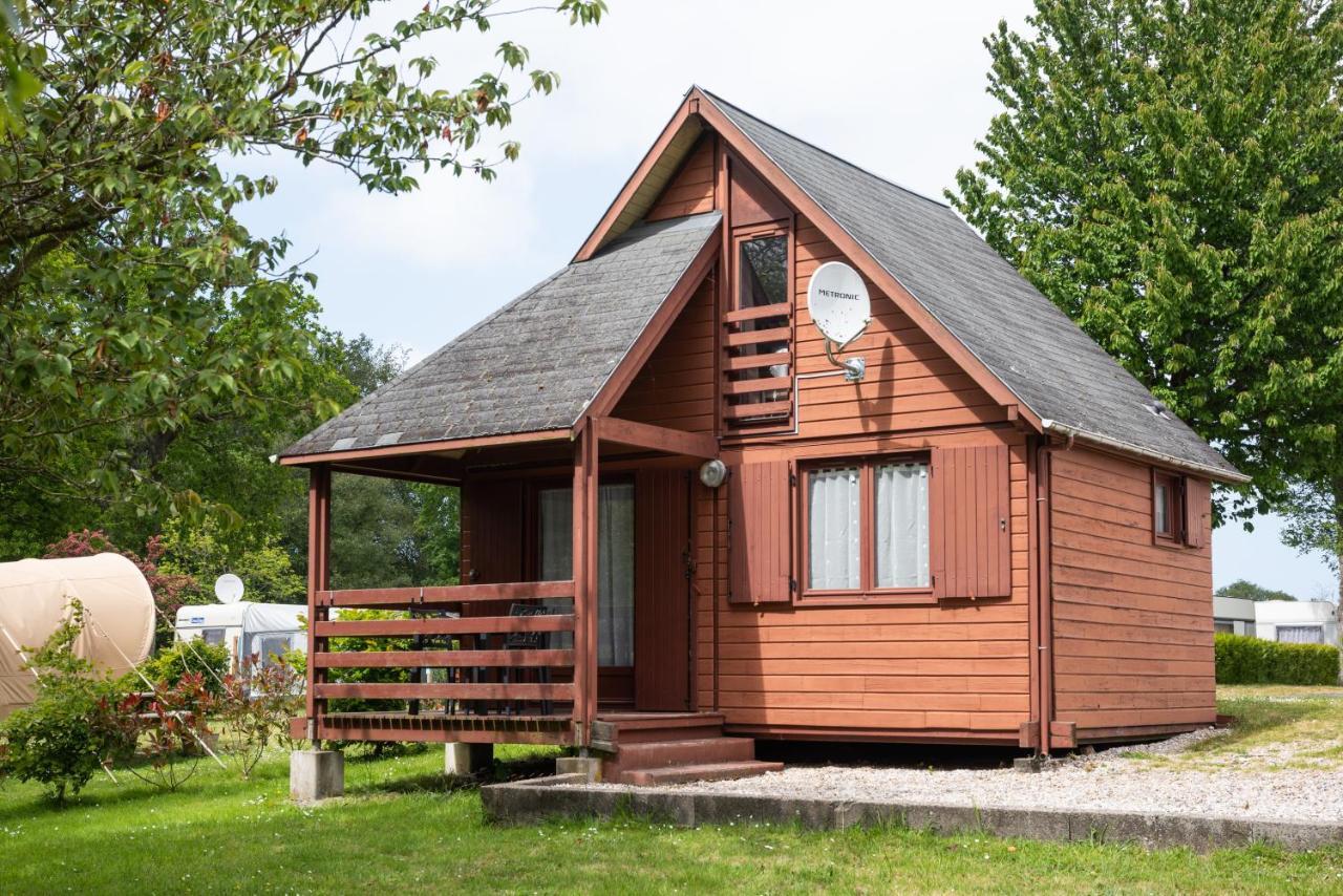 Camping Les Falaises De Toussaint Exterior photo